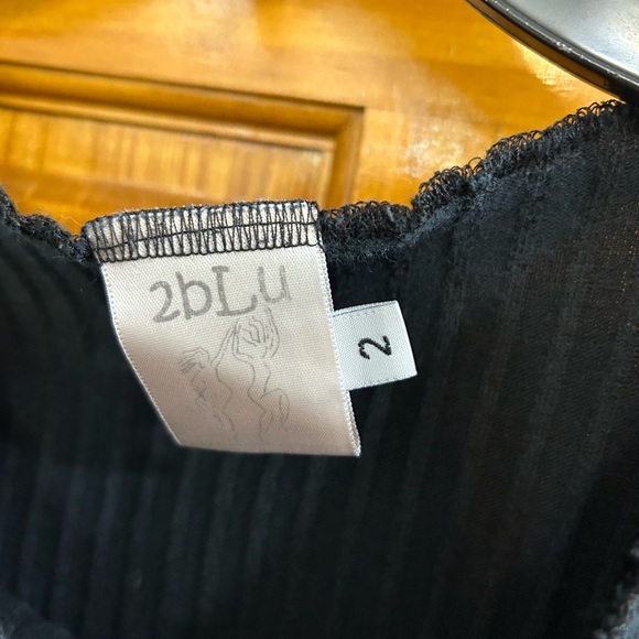 2blu top - Picture 2 of 3